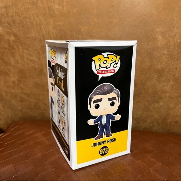 Funko Pop- Schitts Creek- Johnny Rose- 973 - Picture 3 of 3